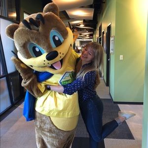 Meet your Posher, Cait